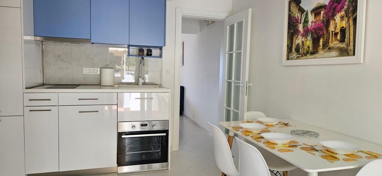 Sea View Apartment Aria Petrovac ภายนอก รูปภาพ