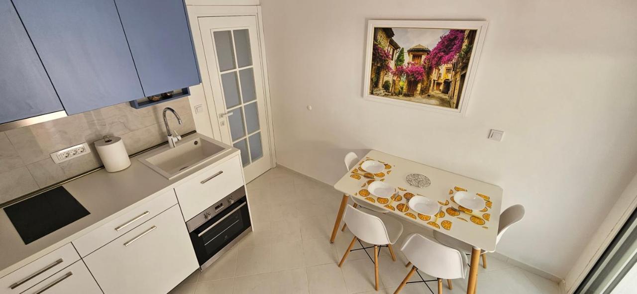 Sea View Apartment Aria Petrovac ภายนอก รูปภาพ